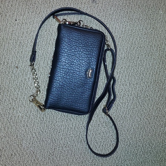 Juicy Couture Handbags - Juicy Couture Crossbody Bag